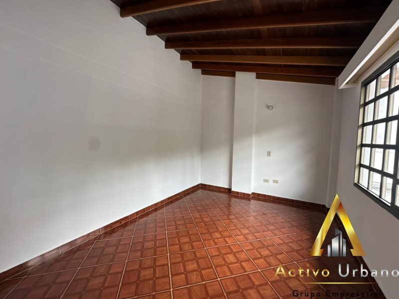 foto_104782_901271444_4278368918_ss