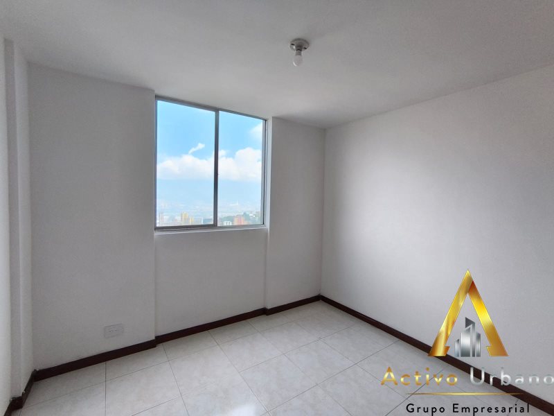 foto_104782_901271444_4305610123_ss