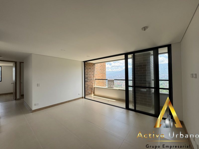 foto_104782_901271444_4448459816_ss