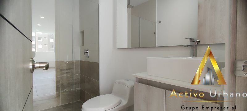 foto_104782_901271444_4772763295_ss