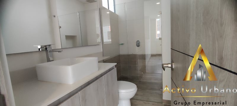 foto_104782_901271444_4772979828_ss