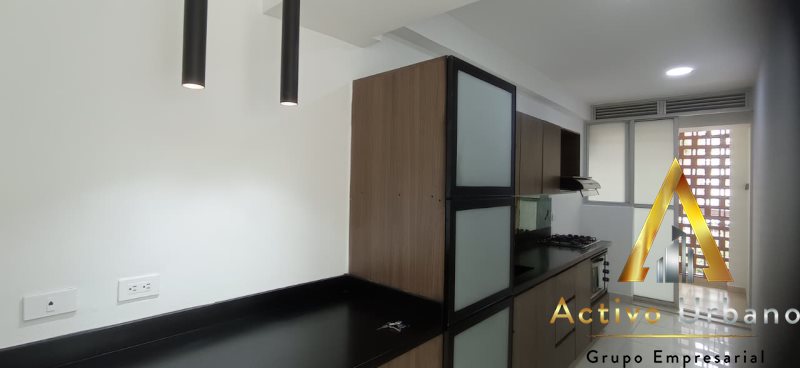 foto_104782_901271444_4857431664_ss