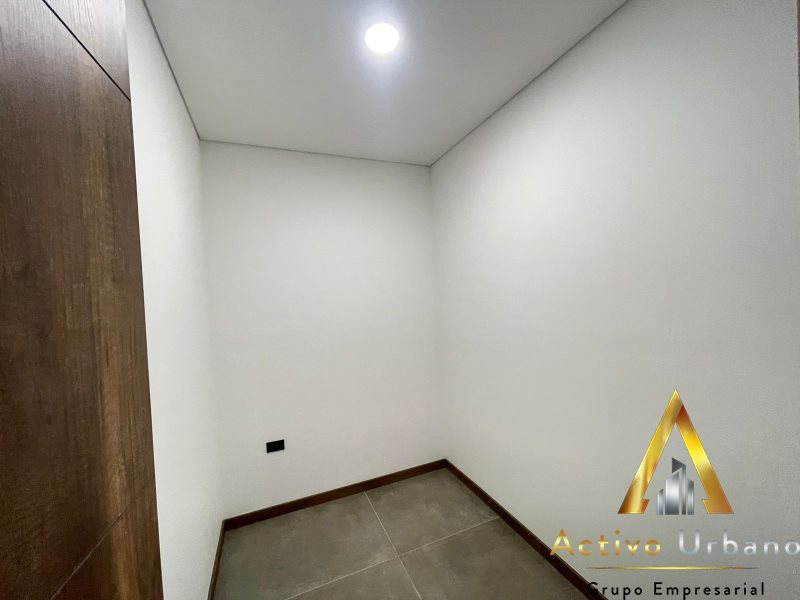 foto_104782_901271444_5013842923_ss