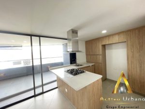 foto_104782_901271444_5016474544_ss