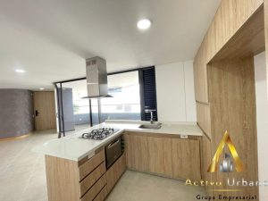 foto_104782_901271444_5017582768_ss