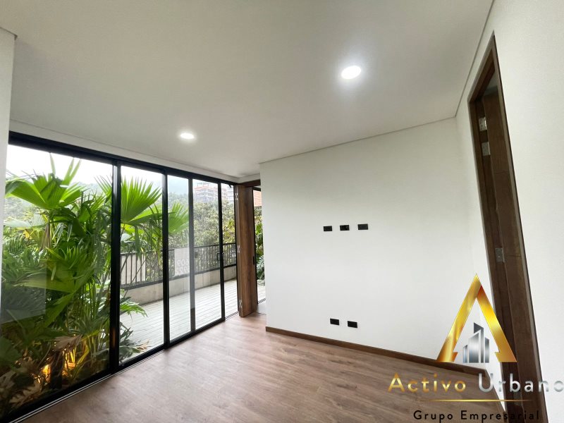 foto_104782_901271444_5046849170_ss