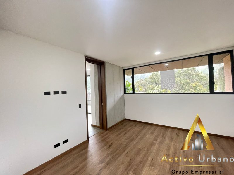 foto_104782_901271444_5077591147_ss