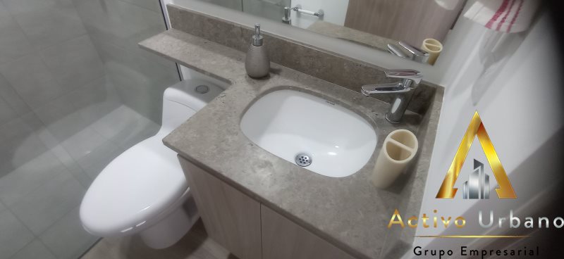 foto_104782_901271444_5099664640_ss