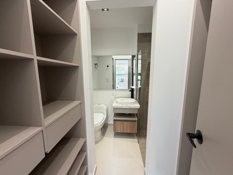 foto_104782_901271444_5171910988_ss