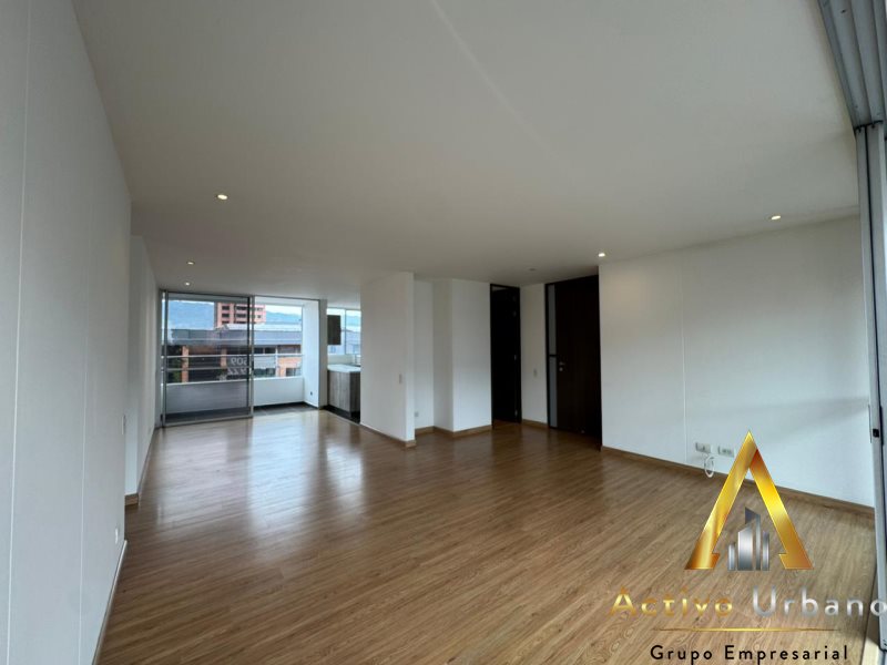 foto_104782_901271444_5194206125_ss