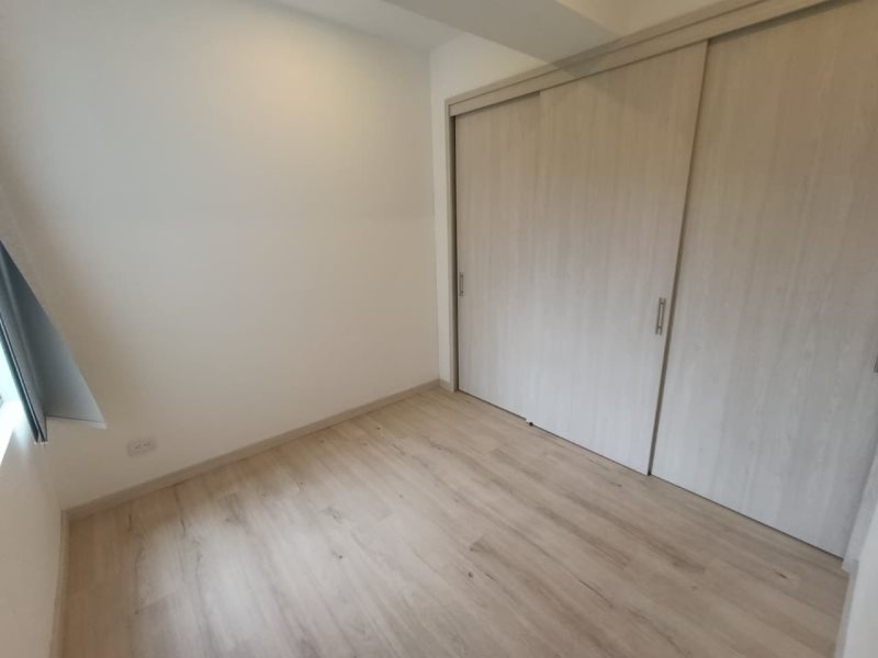 foto_104782_901271444_5238045341_ss