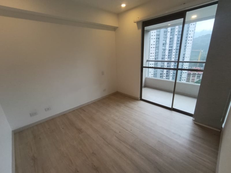 foto_104782_901271444_5238318091_ss