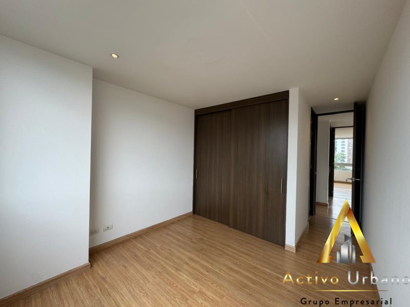 foto_104782_901271444_5245272394_ss