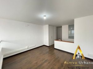 foto_104782_901271444_5351303839_ss