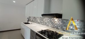 foto_104782_901271444_5614869968_ss