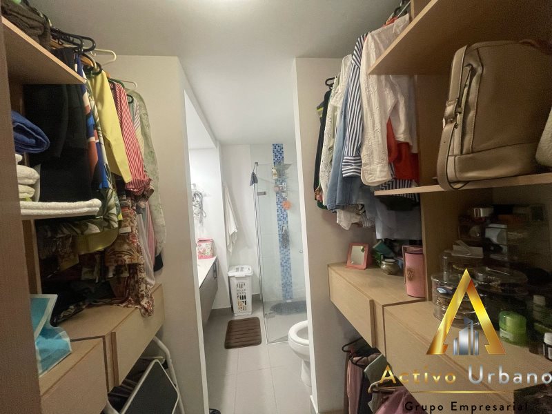 foto_104782_901271444_5700913944_ss