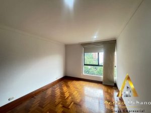 foto_104782_901271444_5703111114_ss