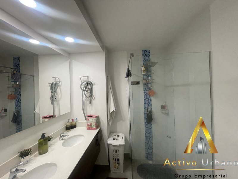 foto_104782_901271444_5710355517_ss