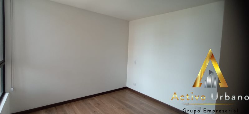 foto_104782_901271444_5868155375_ss