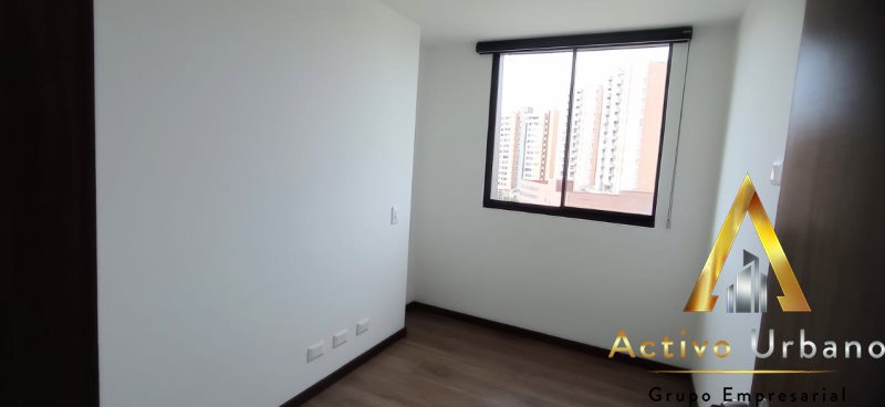 foto_104782_901271444_5882924175_ss