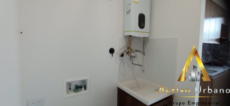 foto_104782_901271444_5895454412_ss