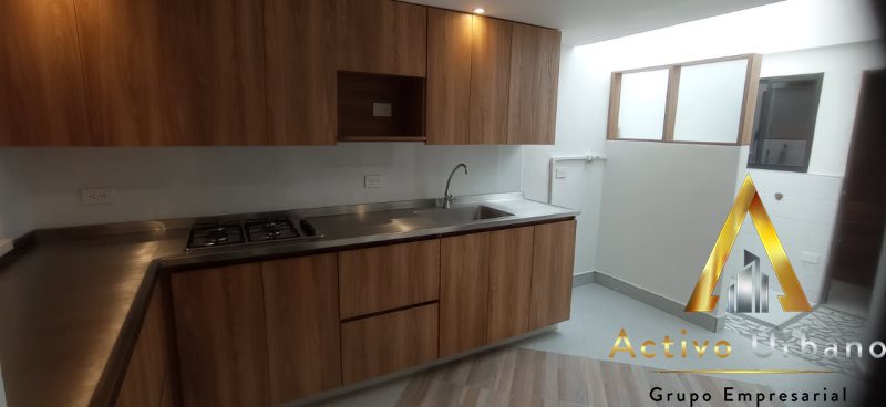 foto_104782_901271444_5982627828_ss