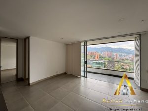 foto_104782_901271444_5989116333_ss