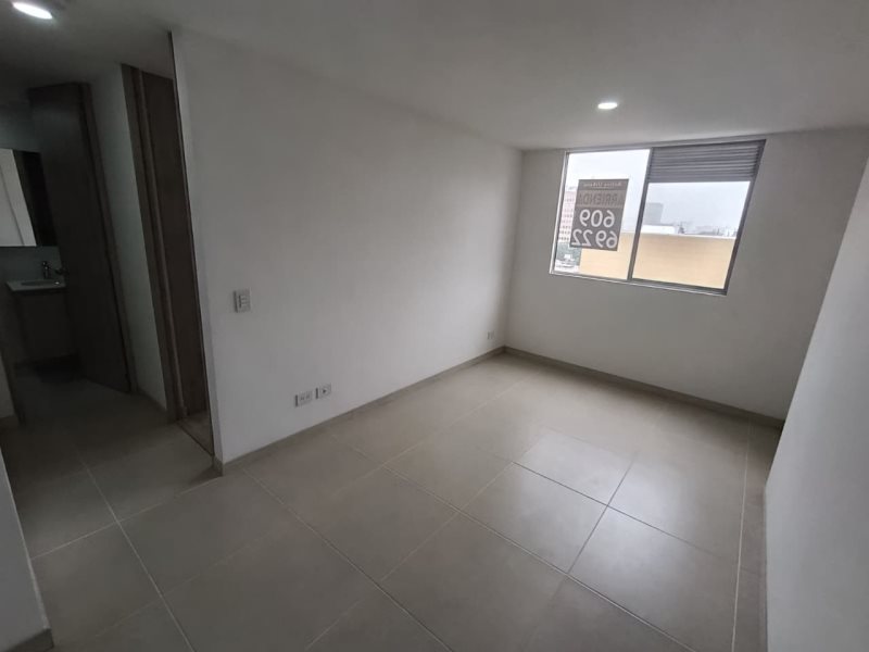 foto_104782_901271444_6012554389_ss