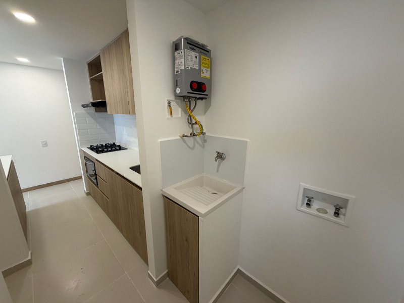 foto_104782_901271444_6221318053_ss