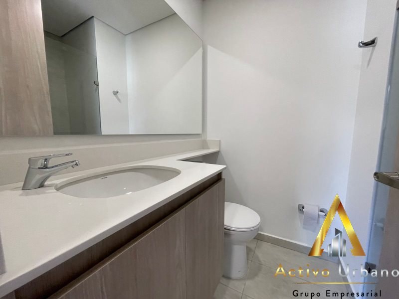 foto_104782_901271444_6360977017_ss