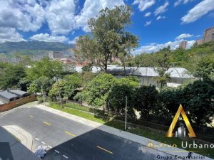 foto_104782_901271444_6379115986_ss