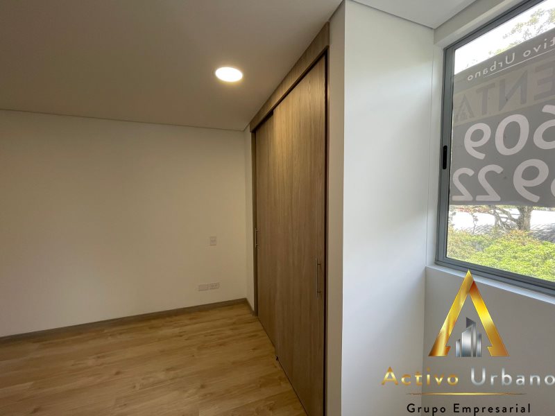 foto_104782_901271444_6387666866_ss