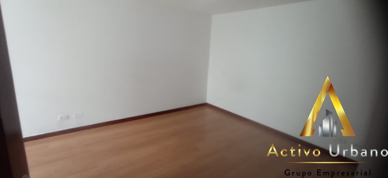 foto_104782_901271444_6407947751_ss