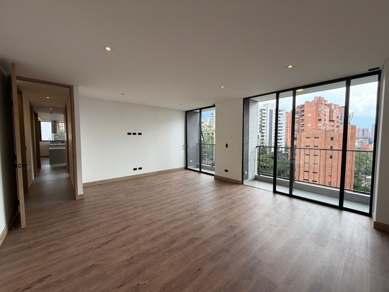 foto_104782_901271444_6410083824_ss