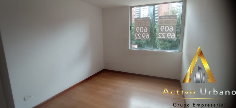 foto_104782_901271444_6417461661_ss