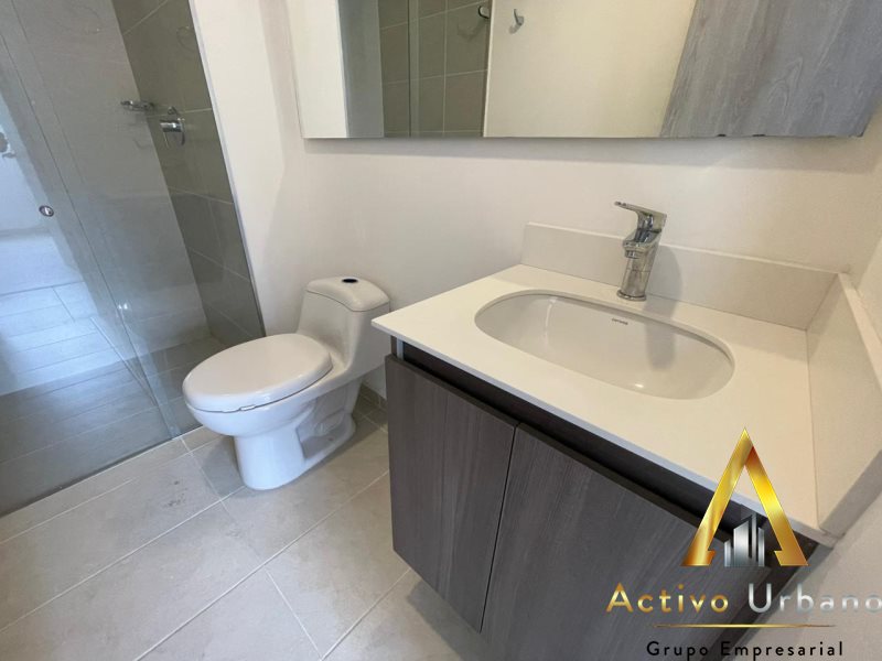 foto_104782_901271444_6443676988_ss