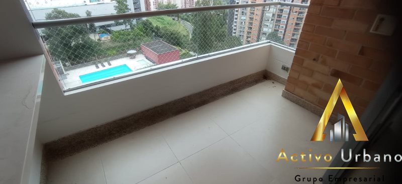 foto_104782_901271444_6524704303_ss