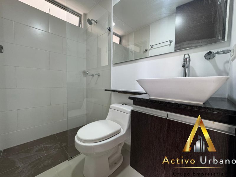 foto_104782_901271444_6594121300_ss