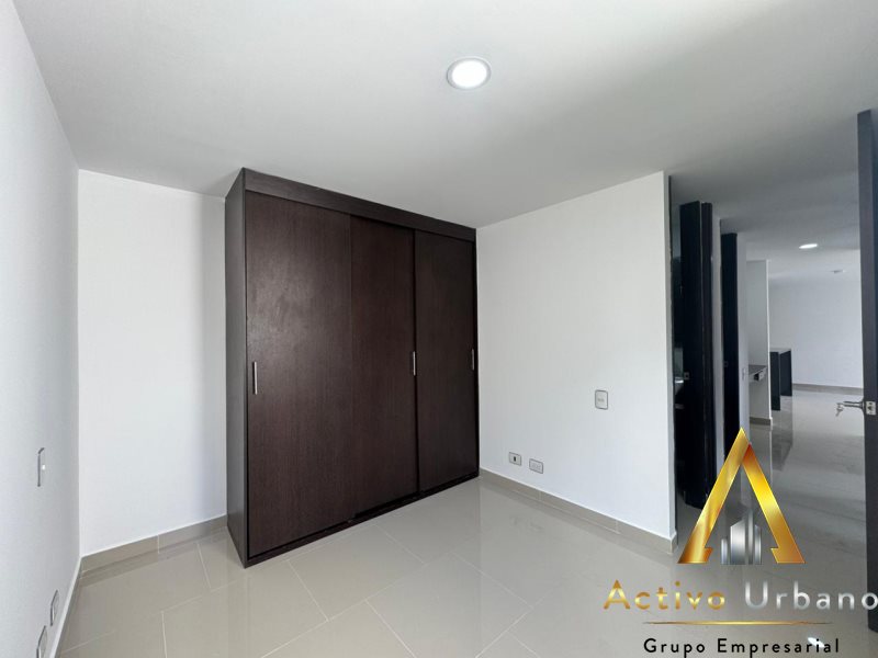 foto_104782_901271444_6597179002_ss