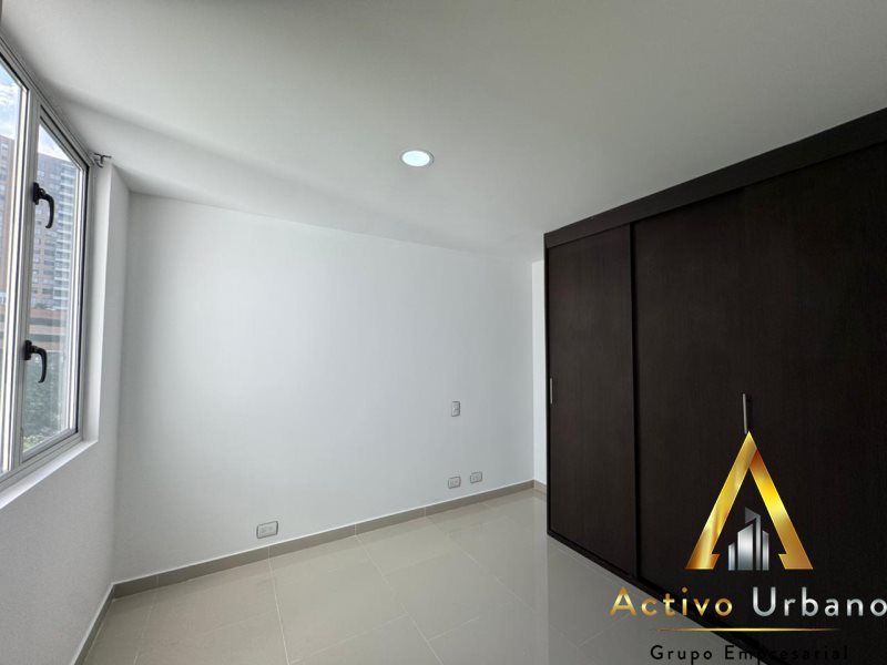 foto_104782_901271444_6597459190_ss