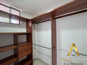 foto_104782_901271444_6652793083_ss