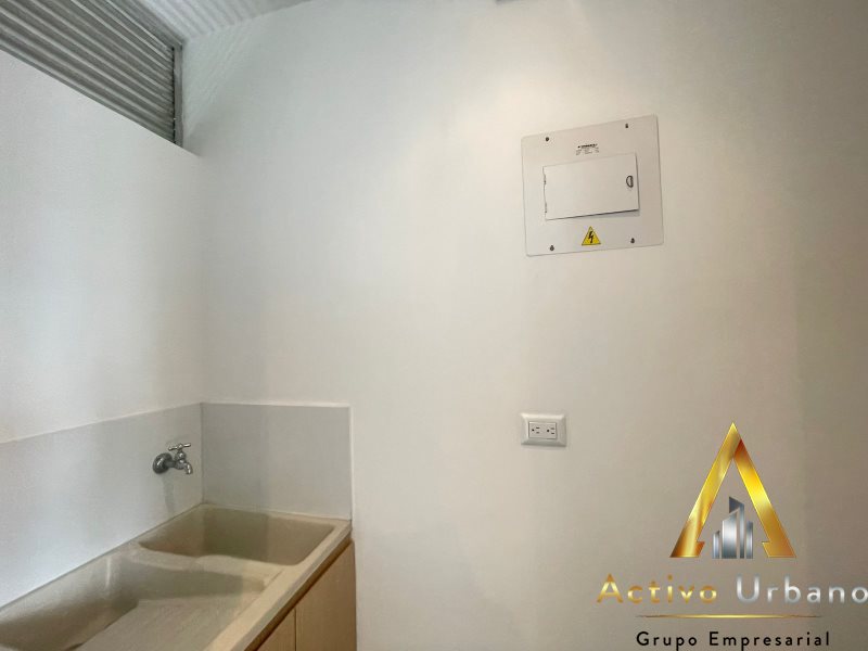 foto_104782_901271444_6706106581_ss