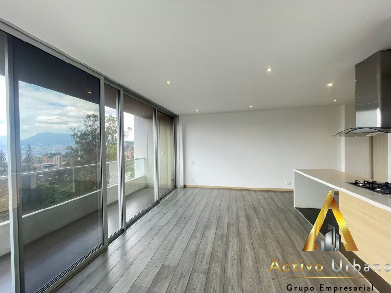 foto_104782_901271444_6707232588_ss