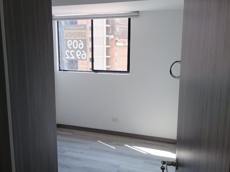 foto_104782_901271444_6736889384_ss