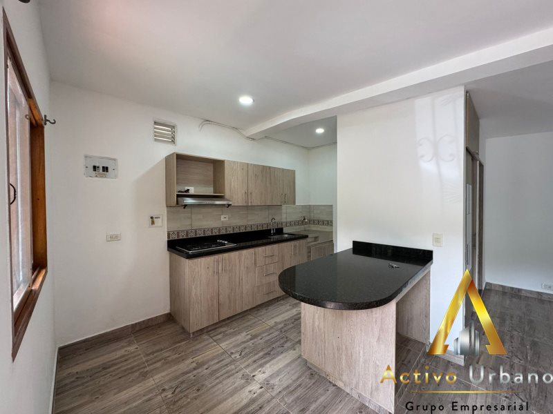 foto_104782_901271444_6751969595_ss