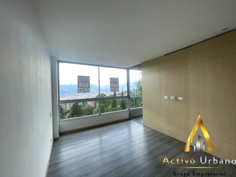 foto_104782_901271444_6764967170_ss