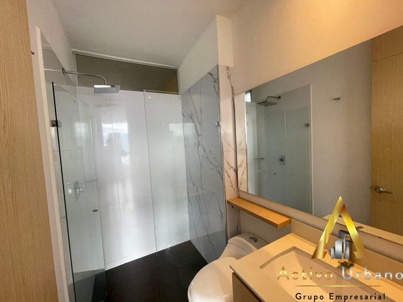 foto_104782_901271444_6765198362_ss