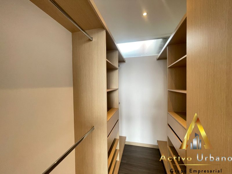 foto_104782_901271444_6780163255_ss