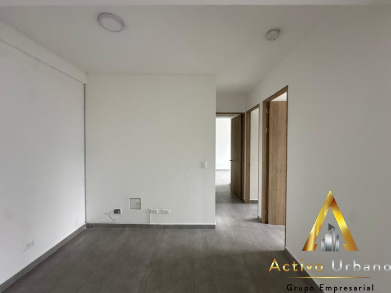 foto_104782_901271444_6803350181_ss