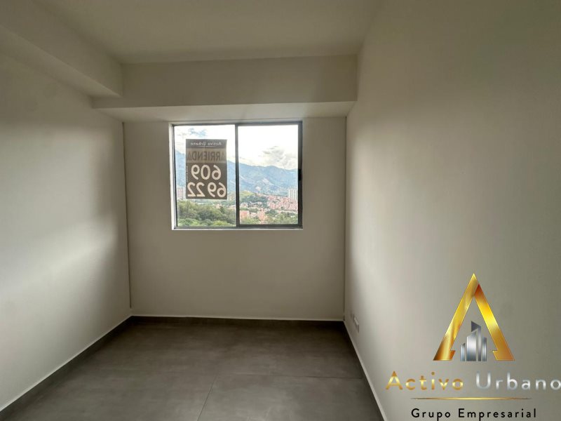 foto_104782_901271444_6815263135_ss